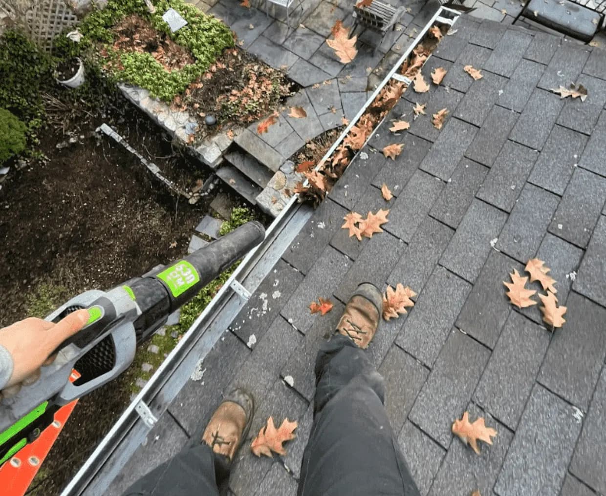 Gutter Cleaning service in Lakewood, OH